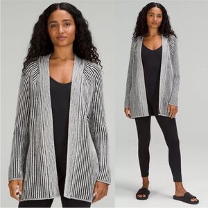 lululemon | Cotton-Cashmere Blend Sweater Wrap Gray and Black Size 8